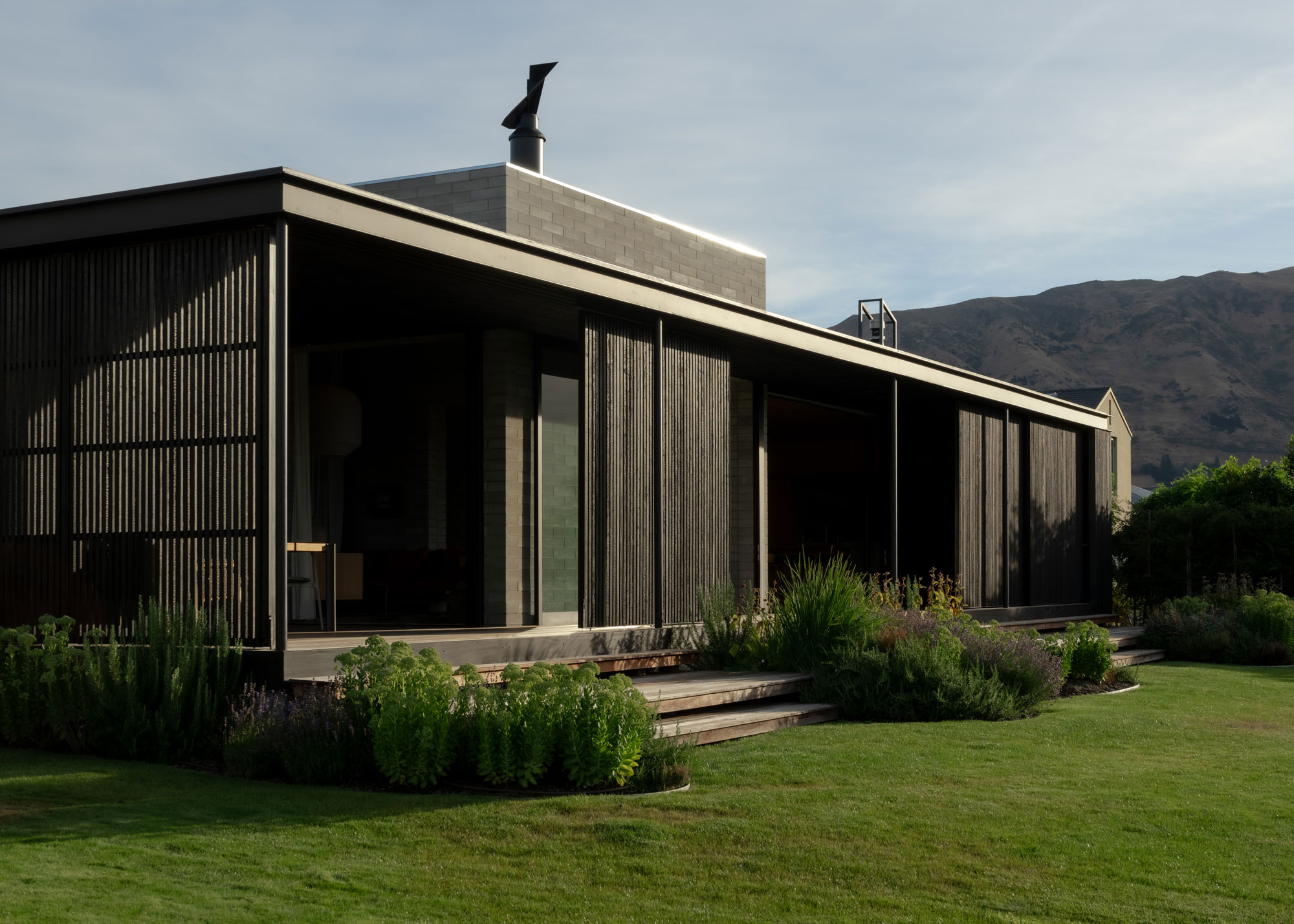 Jaredlockhartdesign_S.K.I-House-February-2025-High-Res-8637